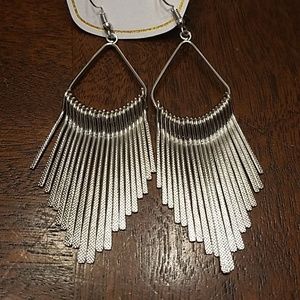 Metallic dangle earrings